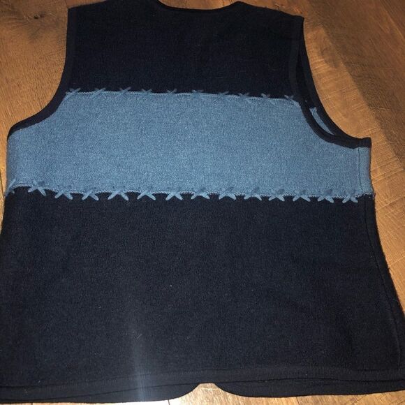 Classic Elements 100% wool vest - Picture 3 of 3